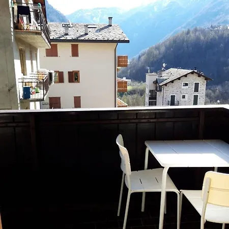 La Finestra Sul Pizzo Scalino Grazioso Monolocale A Pochi Passi Dal Centro Cittadino