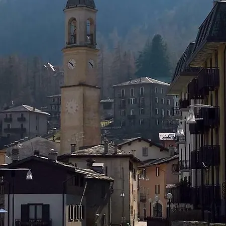 La Finestra Sul Pizzo Scalino Grazioso Monolocale A Pochi Passi Dal Centro Cittadino *