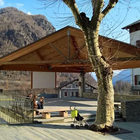 La Finestra Sul Pizzo Scalino Grazioso Monolocale A Pochi Passi Dal Centro Cittadino דירה *